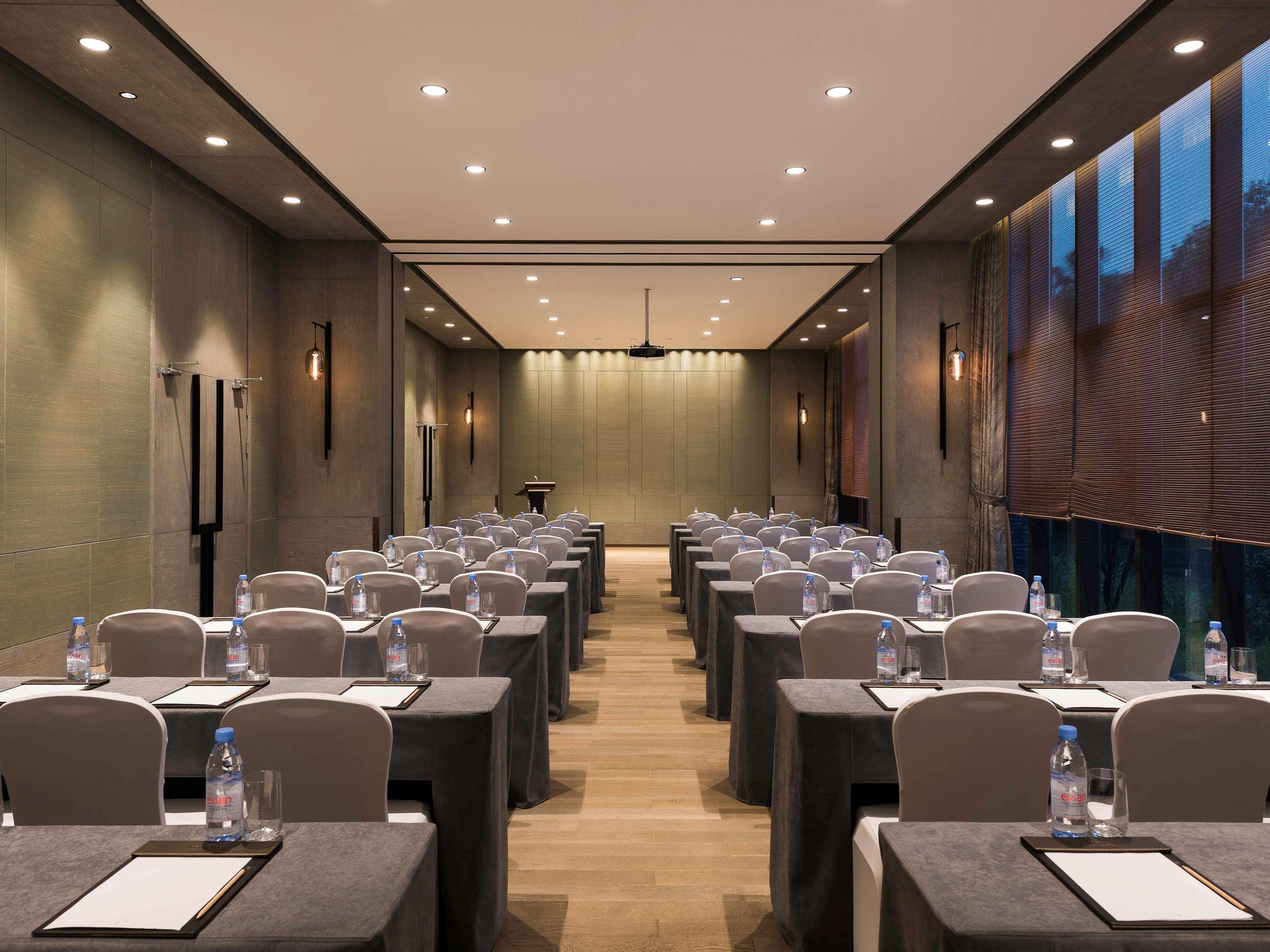 Novotel Shanghai Clover Exteriér fotografie