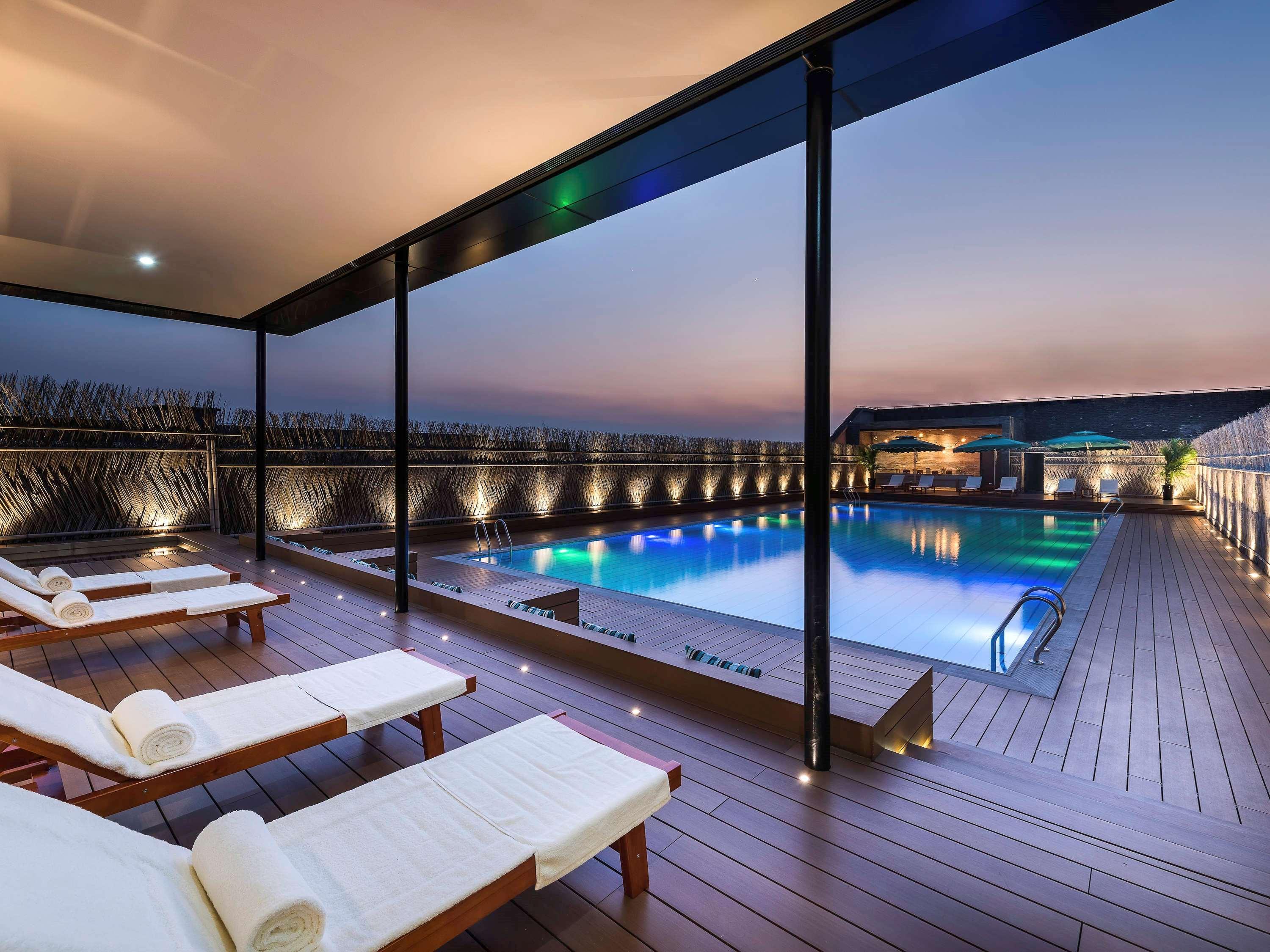 Novotel Shanghai Clover Exteriér fotografie