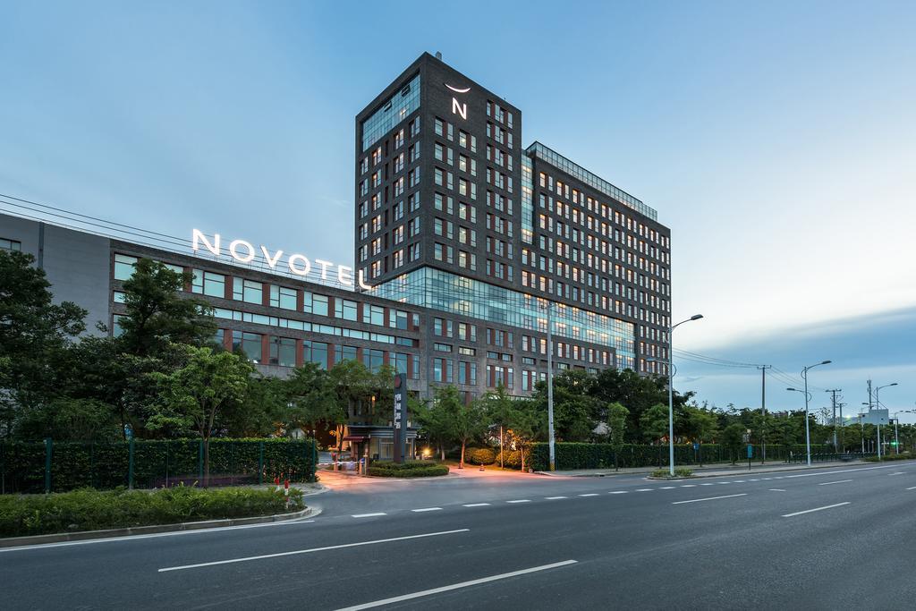 Novotel Shanghai Clover Exteriér fotografie